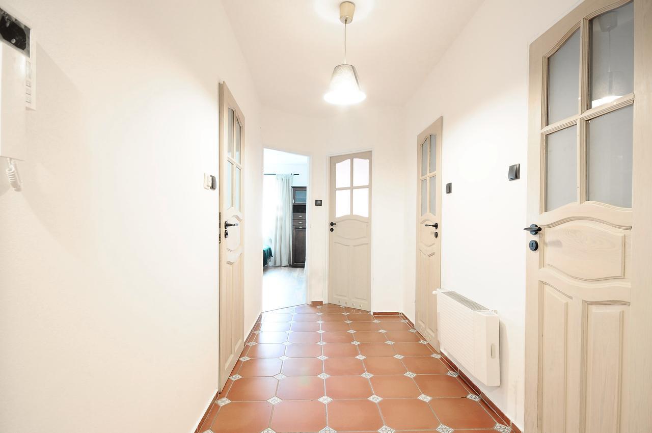 A Place Like Home Apartamenty Wiewiorcza กดัญสก์ ภายนอก รูปภาพ