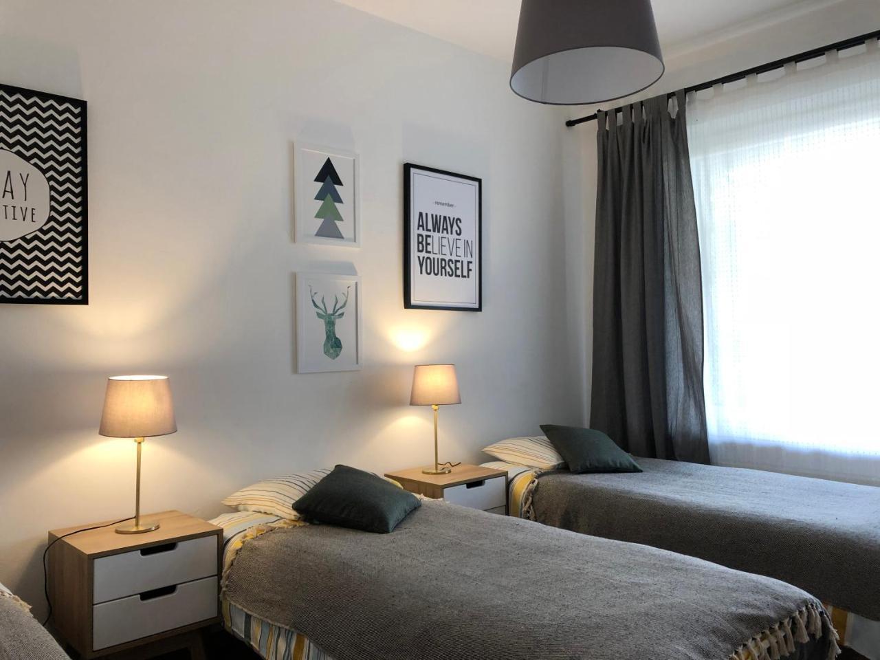 A Place Like Home Apartamenty Wiewiorcza กดัญสก์ ภายนอก รูปภาพ